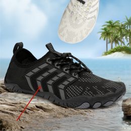 Men's And Women's Non-slip Five-finger Mountaineering Fitness Shoes (Option: D025 Black-46)