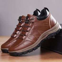 Casual Leather Shoes Simple Travel Outdoor Men's Shoes (Option: Brown-41)